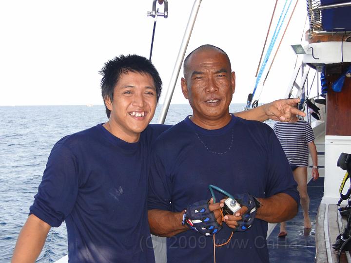 DSC01910.jpg - Koch Brida (l) mit Deckmaster und 'Flaschengeist' Sutham